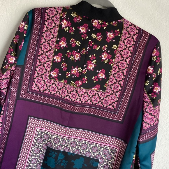 \Chico’s\• Silky Feel Kimono - Picture 11 of 14